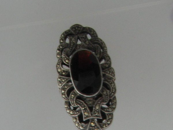 STERLING SILVER GARNET AND MARCASITE RING