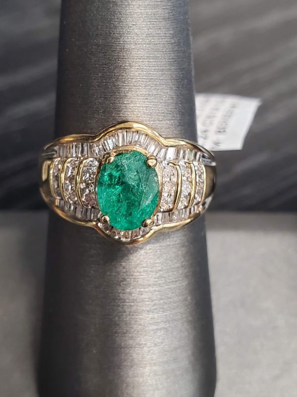 10K Y/G 9*7MM OVAL EMERALD 3.0DWT 1.24 CTS OD DIA.