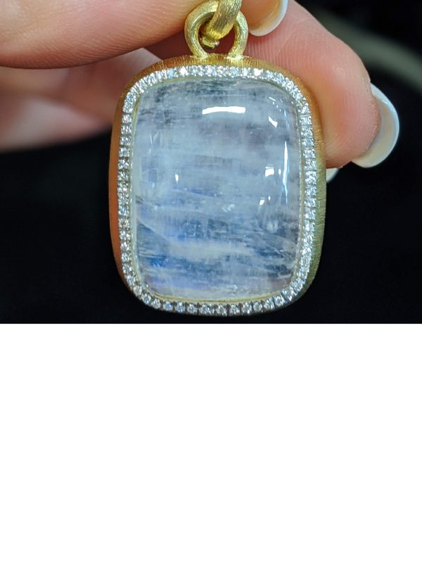 14K Y/G MOONSTONE AND PAVE DIA PENDENT 16.5 X 13.0MM MOONSTONE 75PTS DIA 12.3DWT
