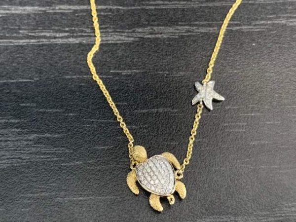 14K YELLOW GOLD TURTLE AND STARFISH NECKLACE 0.20CT