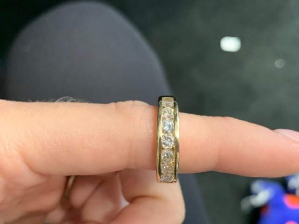 14K YELLOW GOLD DIAMOND BAND 1/2CT 5 POINTERS DIAMOND 2.8 DWT