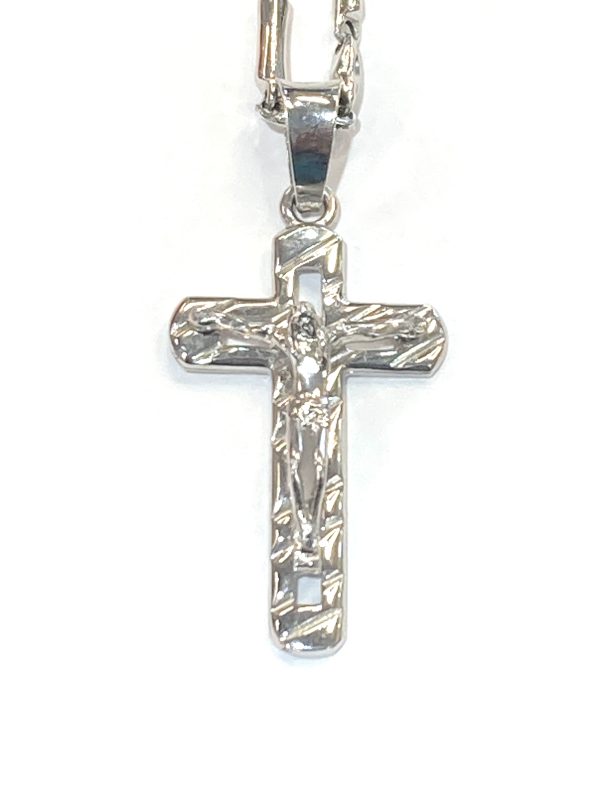 18K WHITE GOLD CROSS NECKLACE