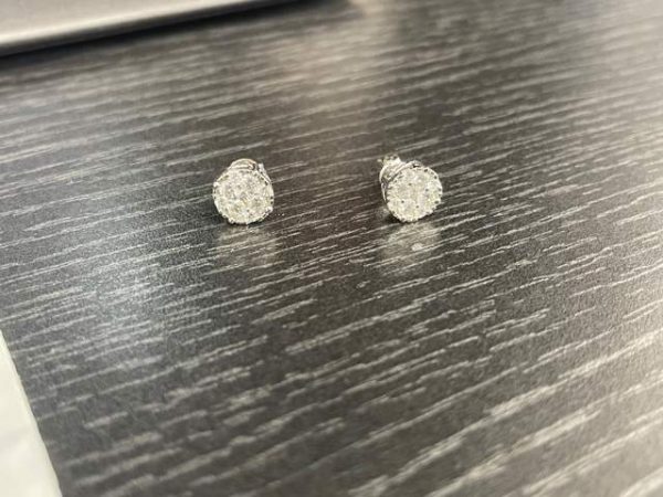14K WHITE GOLD DIAMOND CLUSTER STUDS 1.0CT 2.4GR