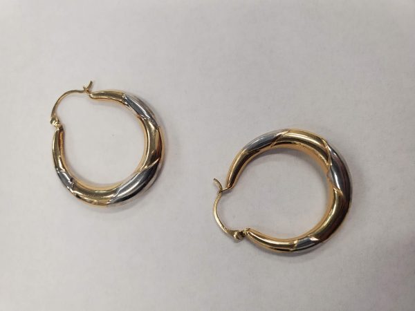 14K Y/G & W/G TWO TONE MEDIUM HOOP EARRINGS. 1.3 DWT