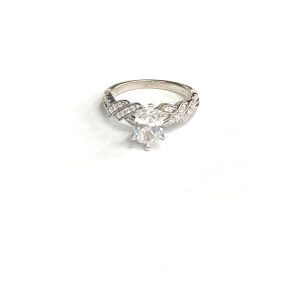 14K WHITE GOLD KNOT TWIST DIAMOND RING
