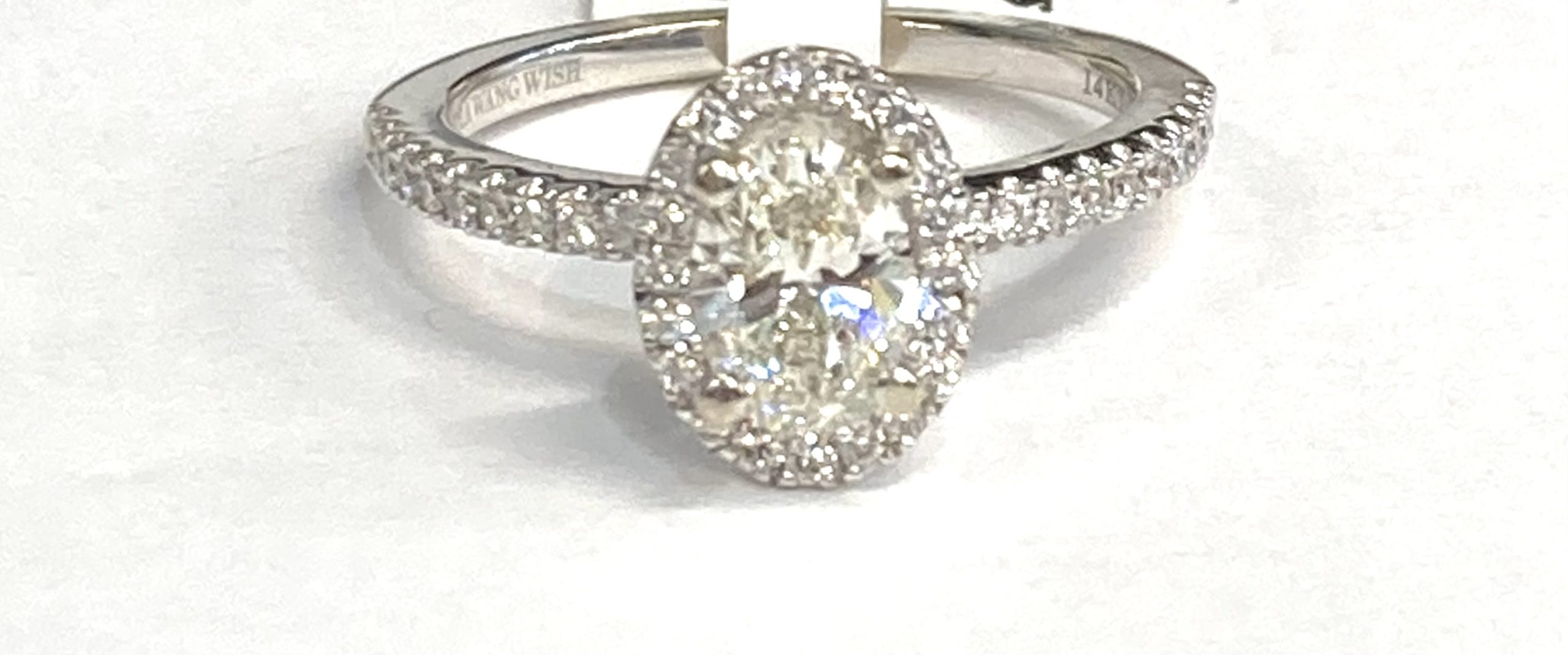 OVAL CUT HALO ENGAGEMENT RING - Image 3
