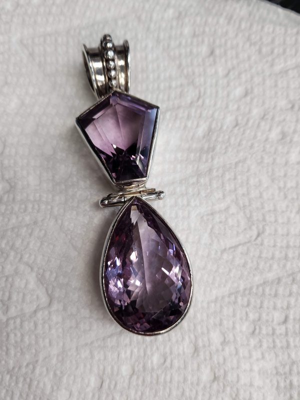 STERLING SILVER AMETHYST PENDANT