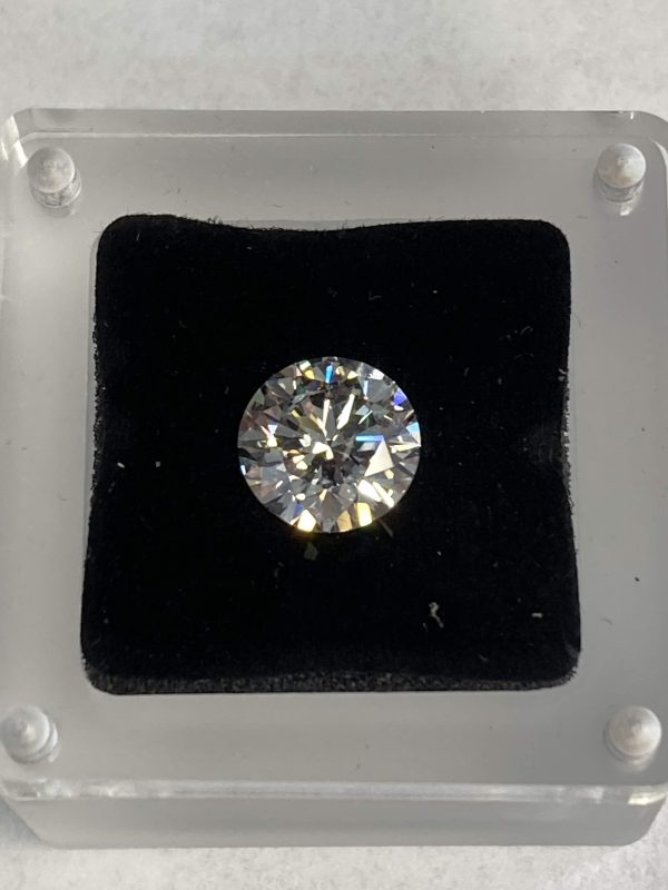 3.03 CTS ROUND BRILLANT LAB GROWN DIAMOND, F, VS1, IGI# LG645435318, COMES W/ CERT. CARD