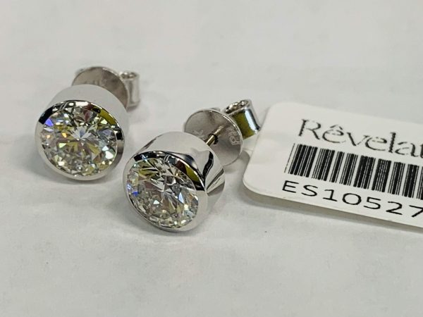14K WHITE GOLD BEZEL SOLITAIRE ROUND BRILLIANT LAB GROWN DIAMOND STUDS COLOR: F-G, CLARITY: VS, 2.19 TCW,    2.2 DWT, IGI# 32J659342405
