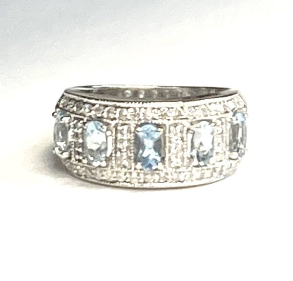 DIAMOND AND AQUA MARINE RING