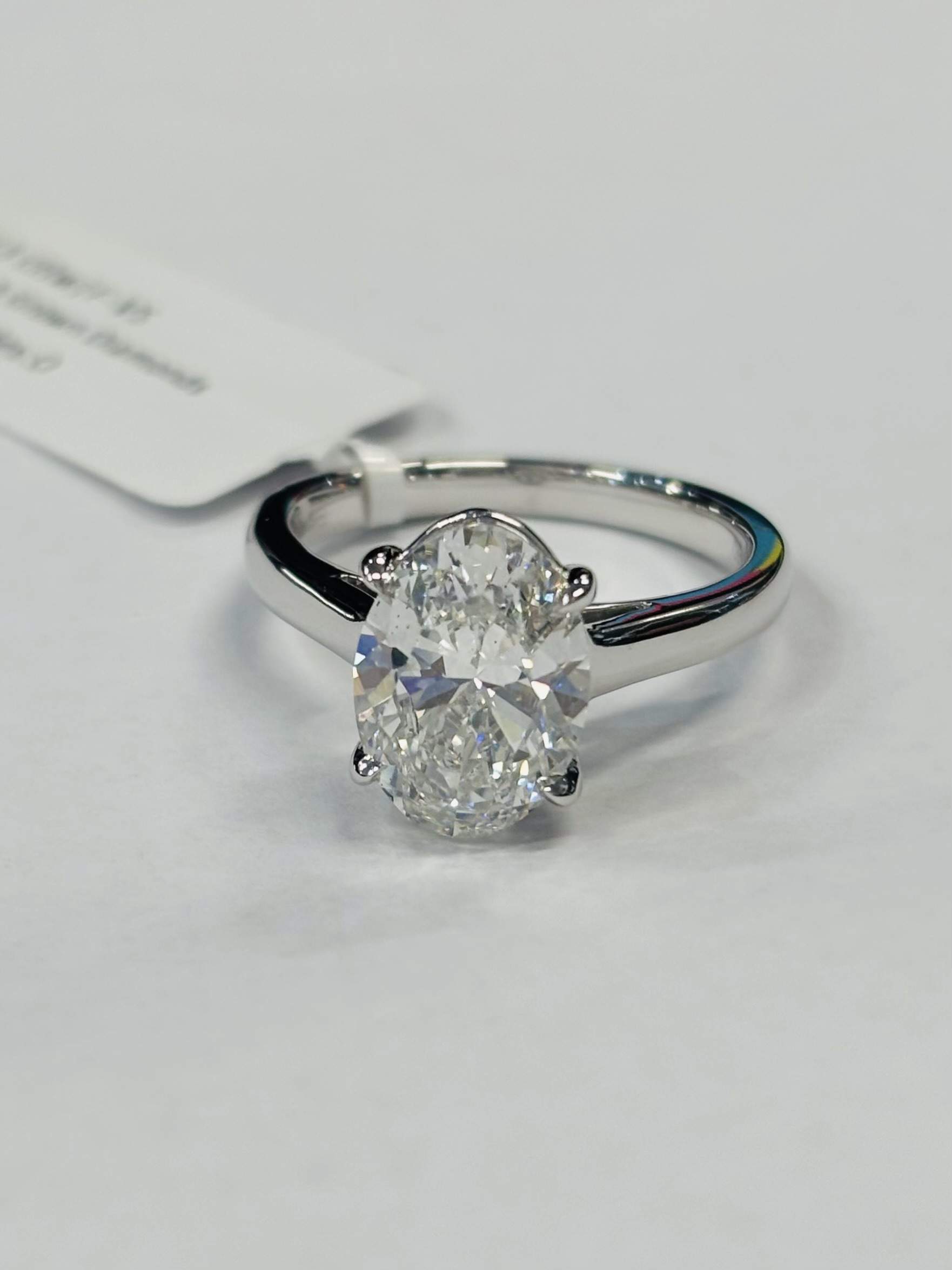 LAB GROWN DIAMOND OVAL RING