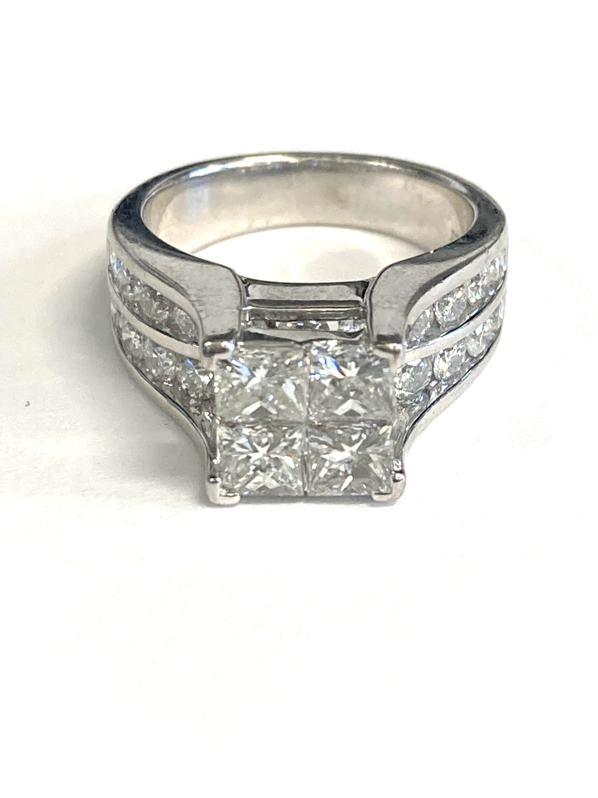 ENGAGEMENT RING - Image 6